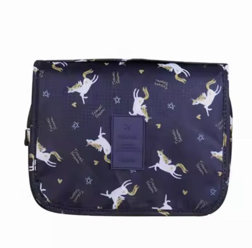 Trousse de toilette à suspendre – modèle Q